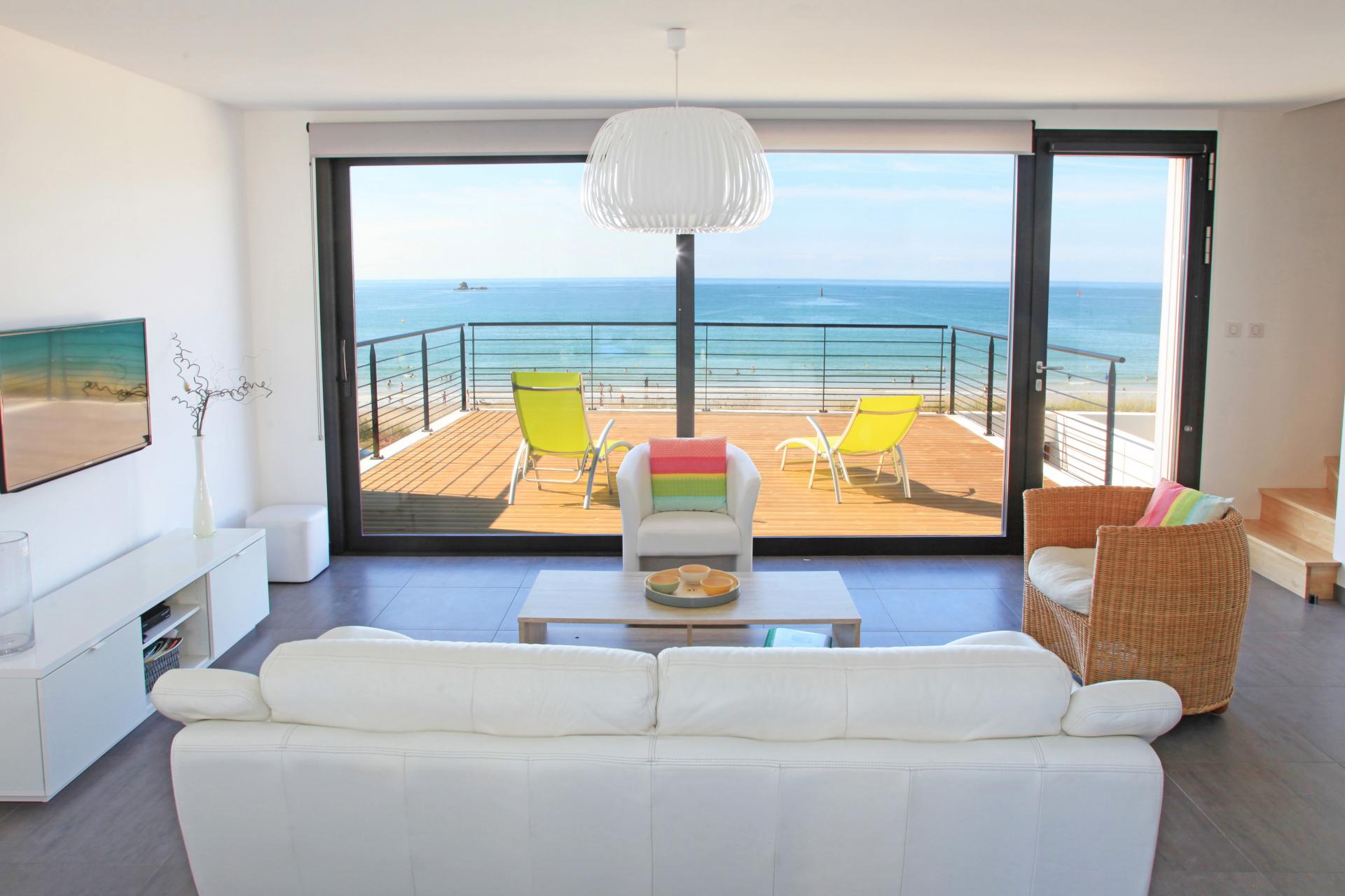 Great seaview from the living room