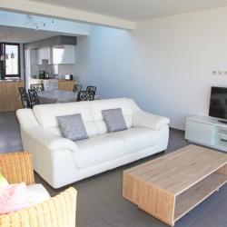 Salon avec TV Satellite et wifi gratuit